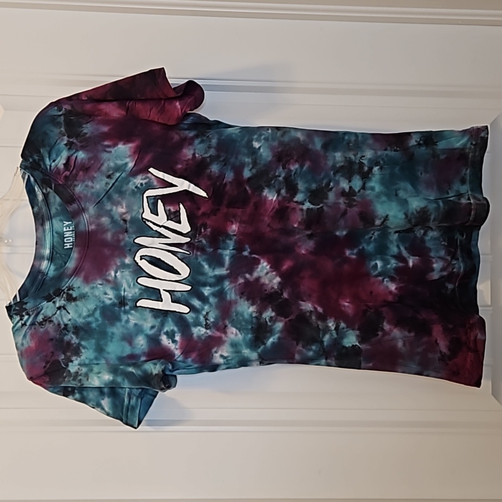 *NWOT* Honey Brand Co Tie Dye T-Shirt